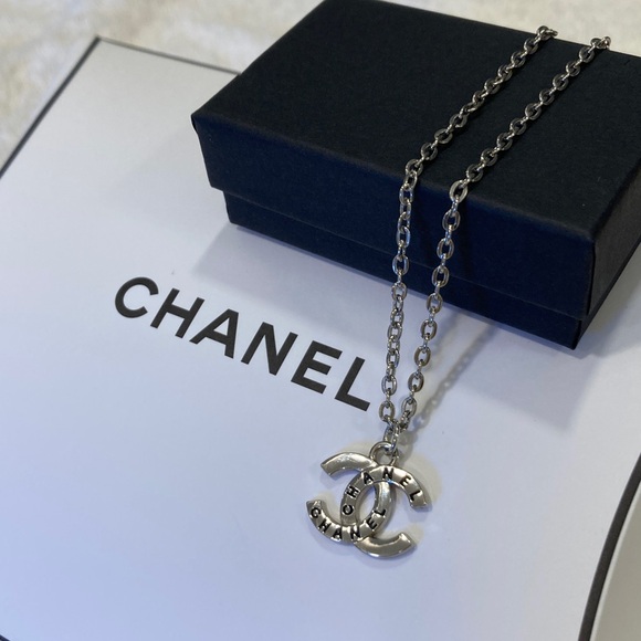unbranded Jewelry - CC Sterling Silver/Stainless Steel Necklace Chain Pendant LOVELY!